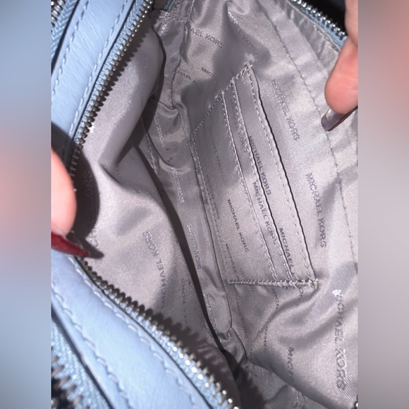 Michael Kors Jet Set Small Tri-Color Leather Camera Bag - Picture 4 of 8